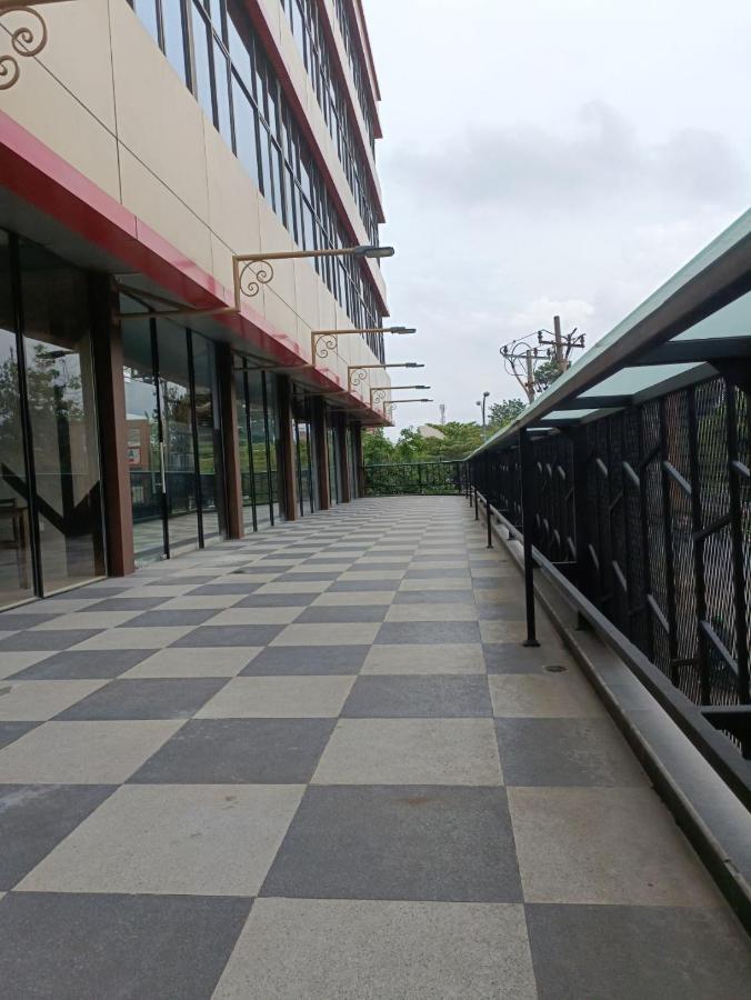 Odua Golden Mansyur Medan Hotel Exterior photo